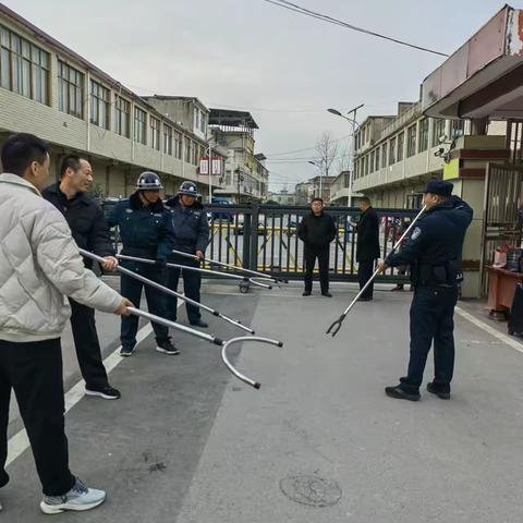 防暴防恐演练 筑牢安全防线 ‍ ——颍上县江口镇中心学校 ‍防暴防恐安全演练