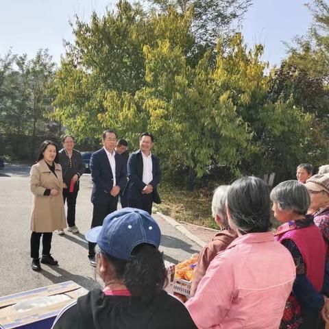 情系桑榆 东洲区领导开展重阳节走访慰问活动