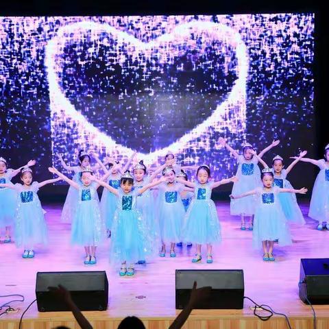 “童心飞扬 欢乐六一”棒娃娃艺美幼儿园豆豆班六一活动周