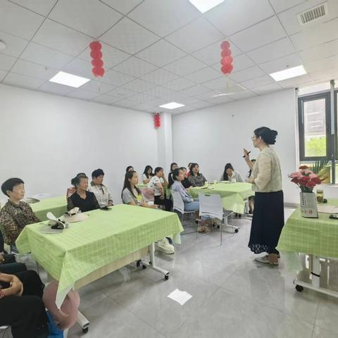 沟通有方 教育有爱 ——金地臻锦社区开展家庭教育课堂​