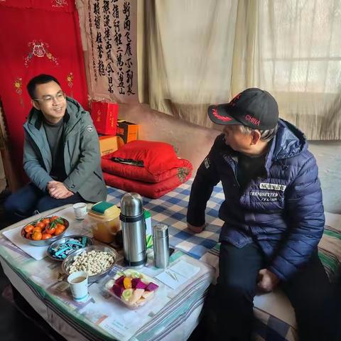 走访慰问退休老同志