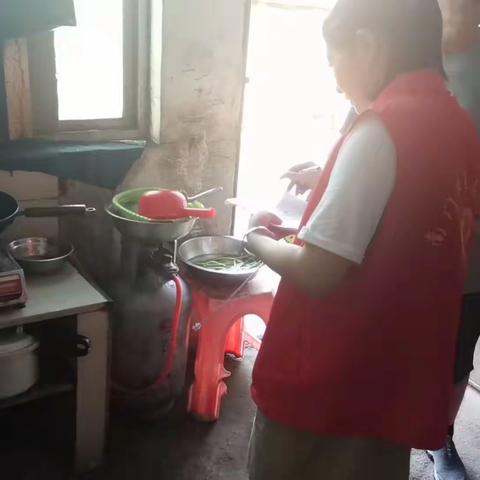 【南门社区】安全无小事，排查在行动——南门社区开展燃气安全大排查活动