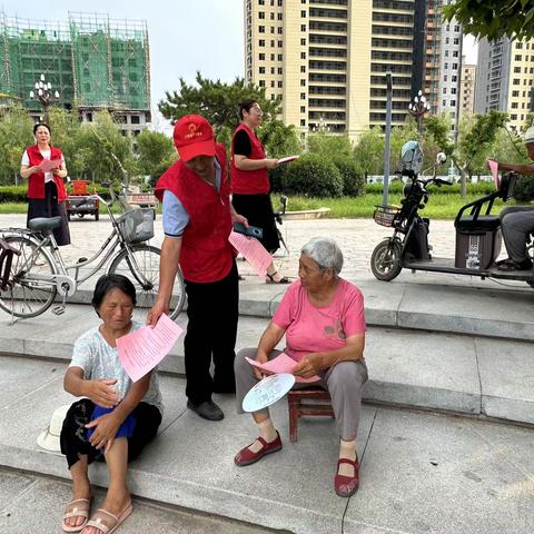 第四网格政协机关志愿者开展创建省级文明城市知识普及及宣传活动