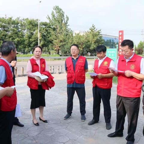 周晓静到第四网格开展“步行东明 丈量文明”活动