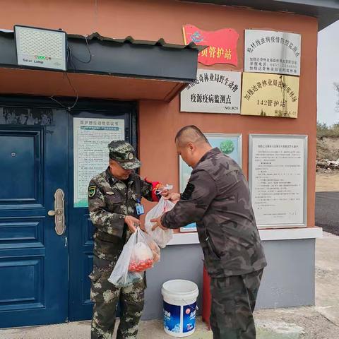 古利库林场党支部开展端午节慰问一线职工活动