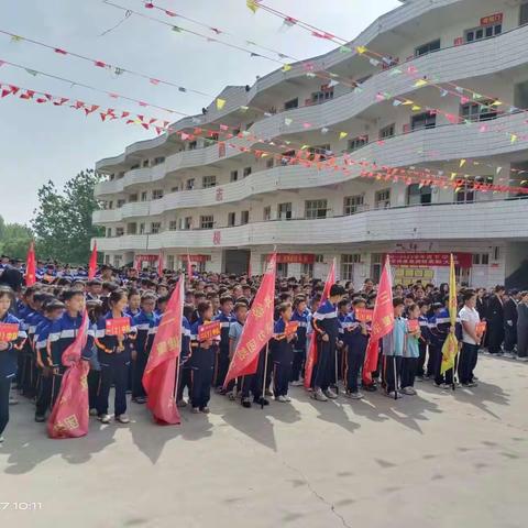 获嘉新时代学校六二班第十三周周报