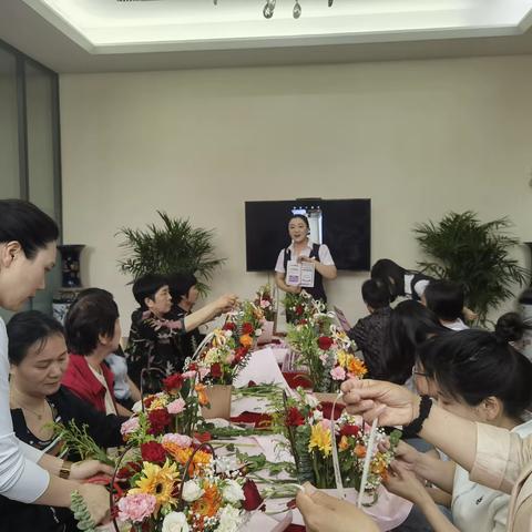 郑州银行新乡分行开展“存款保险”母亲节主题活动
