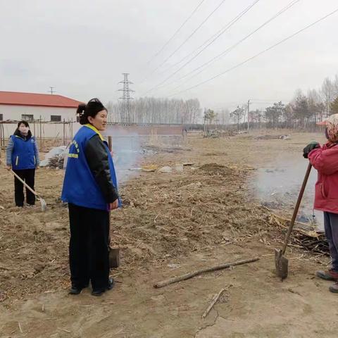 【让胡路区东湖街道】东湖九社区网格员宋颖：秸”尽全力   防患未“燃”