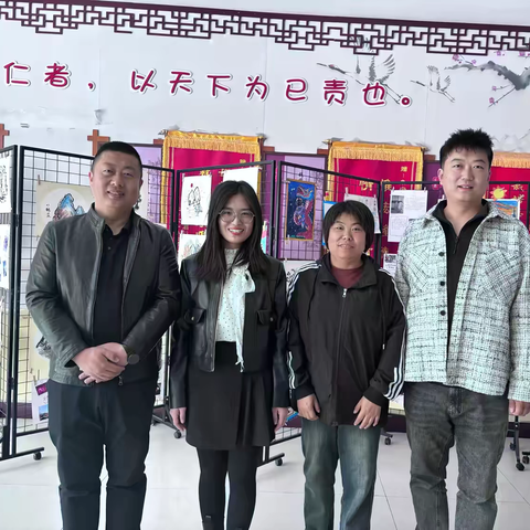 微光能致远  礼赞班主任——乌兰察布市集宁区新世纪初中初三班主任风采