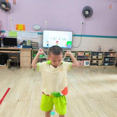 🌈快乐体智能，健康好体魄🌈 中二班体智能——绳彩飞扬体育活动