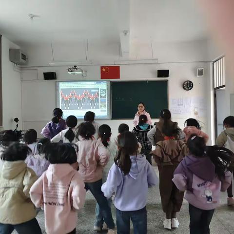 长田小学课后服务  舞蹈