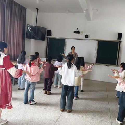 舞动青春  踏出风采 ——长田小学舞蹈课后服务工作简报