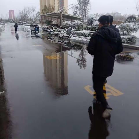 风雪中送温暖