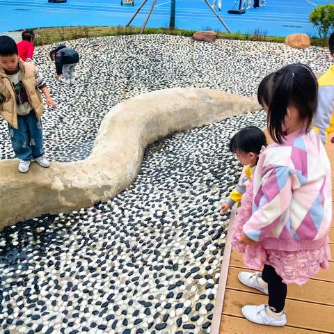 🌟春日趣石探索之旅：与孩子共成长，见证彩石花园的诞生 🌟