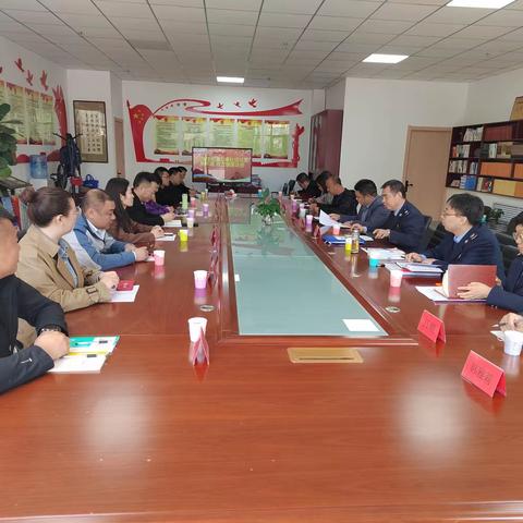 红旗楼街道办事处召开优化营商环境政企银座谈会