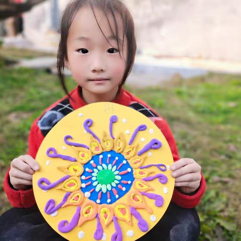 闫庄小学二一班快乐周四～绽放在指尖的永恒春光