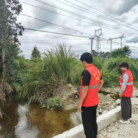 入户开展防溺水宣传活动
