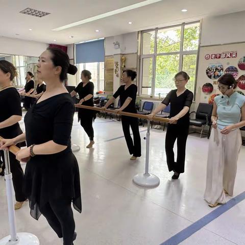 [畅享星期天】甸柳三居2025历下区“社区学堂”开课啦！舞动健康，乐享生活，一起开启艺术之旅！