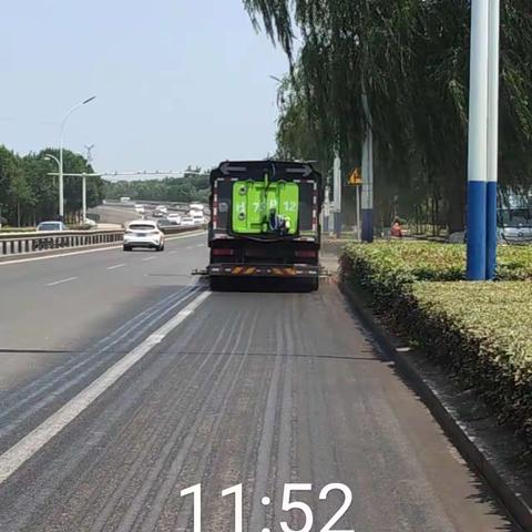 金乡县山东申花环境整治再发力，路域环境再提升
