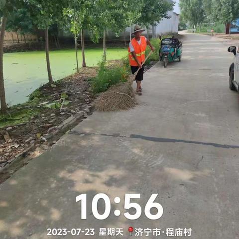 盛夏大暑，金乡县山东申花环卫工人不惧“烤”验