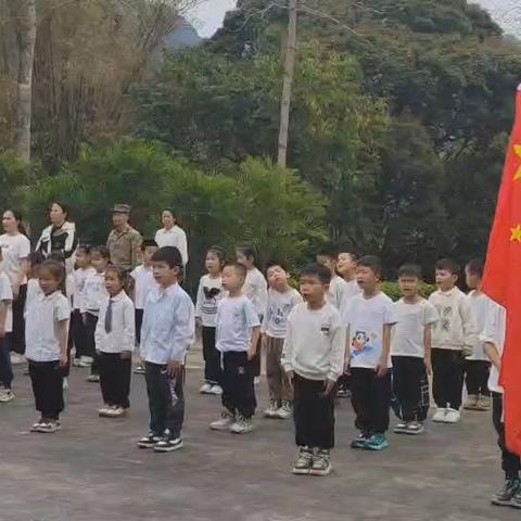 缅怀革命先烈 传承红色基因——那坡县平孟镇中心幼儿园2025年清明节祭扫活动