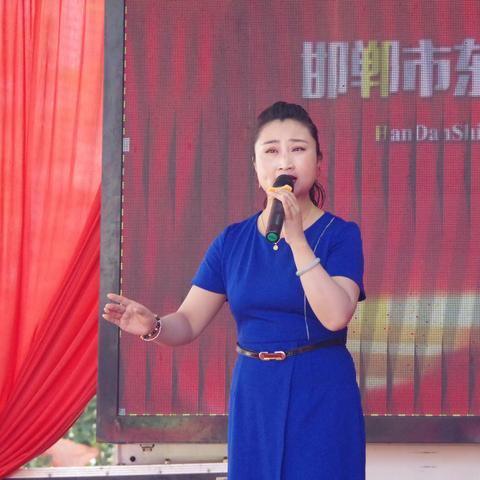 邯郸市东风剧团惠民演出活动走进邯郸市南堡乡西上宋后