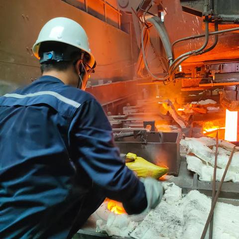 1号机中包温度低，钢水下不来，应急演练