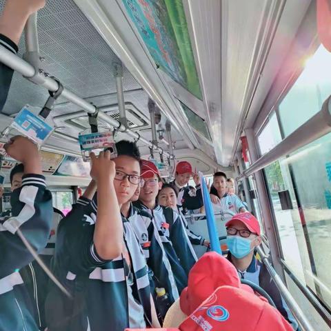 “劳动的双手终会将梦想点亮”北浦中学八年级（8）班劳动主题教育实践活动