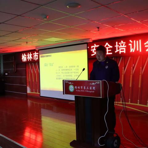 驼峰路街道办消防所联合红山救援站深入辖区三院开展消防安全培训演练