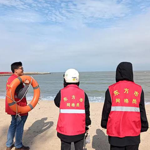 八所镇滨海社区网格员：织密防溺水安全网，守护居民平安