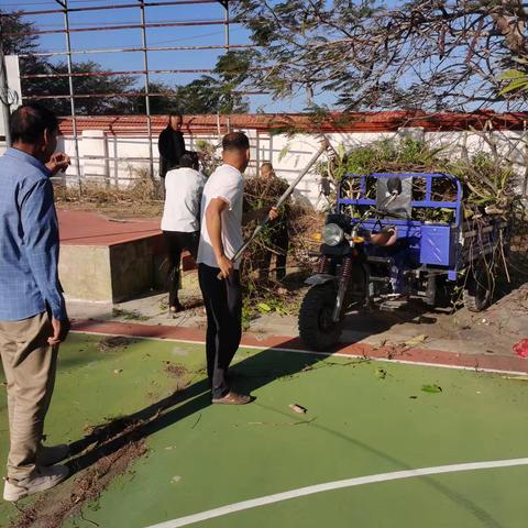 三家镇水东村开展人居环境整治卫生大扫除