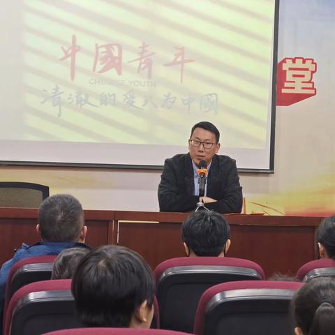 中站小学开展“聆听英烈故事  传承英雄遗志”清明主题教育活动