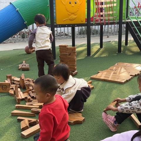 搭来搭“趣”——清平镇中心幼儿园商庄分园小班游戏案例