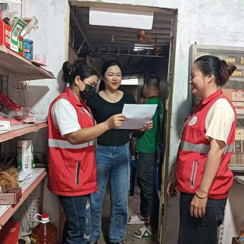 八所镇滨海社区网格员开展“护苗”食品安全宣传活动