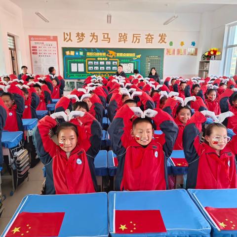 指尖飞扬显活力  手舞青春展风采——吴忠市红寺堡区第五中学手势舞大赛暨班级文化建设评比活动