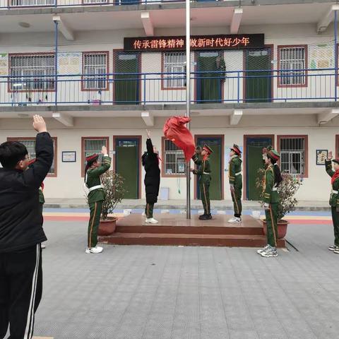 【二七区水磨小学】雷锋精神我传递 小小雷锋在行动——水磨小学2024年学雷锋志愿服务系列活动