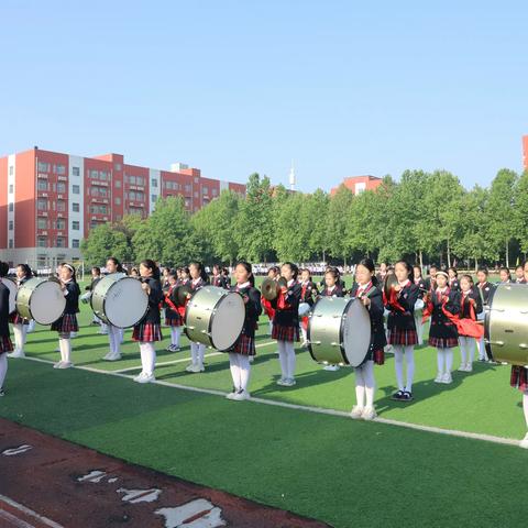 奔跑吧，少年！----洛阳华洋学校春季运动会