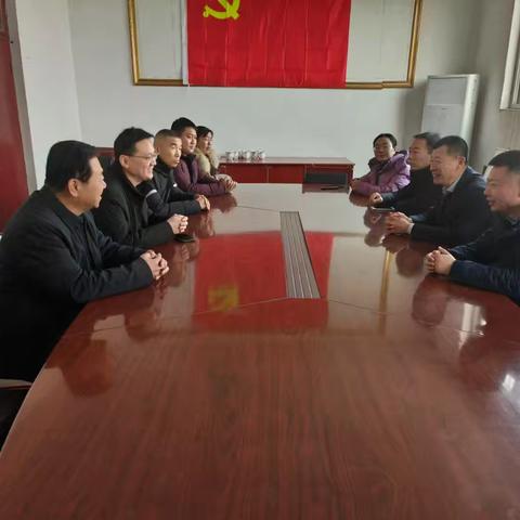 春节慰问情谊深，温暖送到心坎上