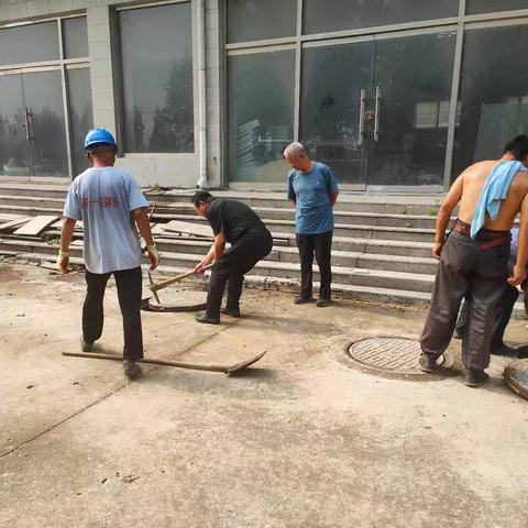 丁山头村新村高楼厨房下水道堵塞 村两委迅速响应解民忧