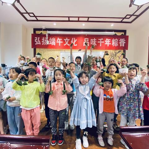 金渭路社区新时代文明实践站开展“粽享欢乐，浓情端午”亲子活动