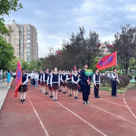 健康与快乐同步，学习与运动并行