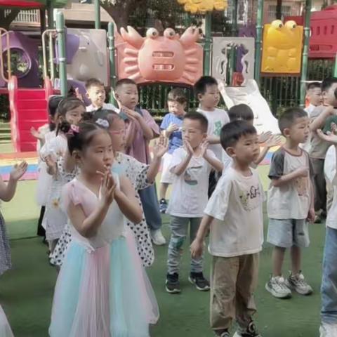 万霖花苑幼儿园中二班周五课程记录👍👍