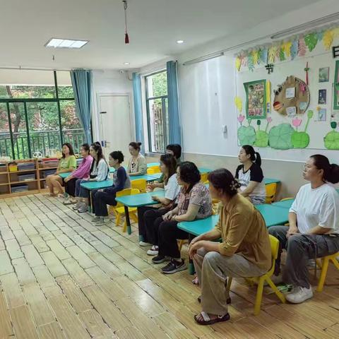 万霖花苑幼儿园大二班“喜迎中秋节”快乐记录👍👍