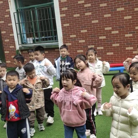 万霖花苑幼儿园大二班周五课程记录👍👍