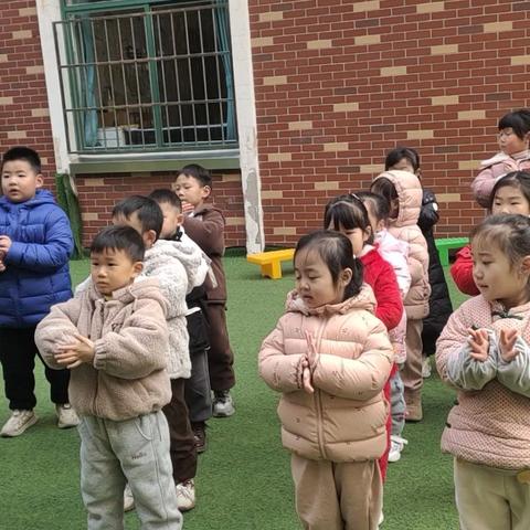 万霖花苑幼儿园大二班周五课程记录👍👍