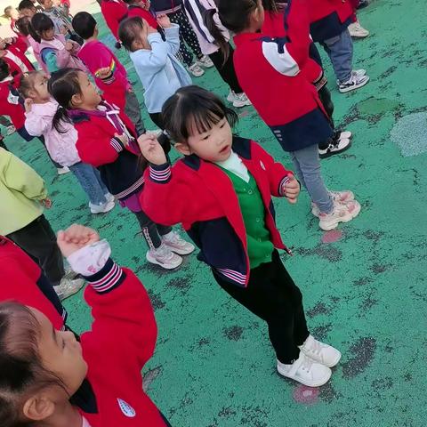 幼儿园的快乐生活——铭扬幼儿园十月份回顾