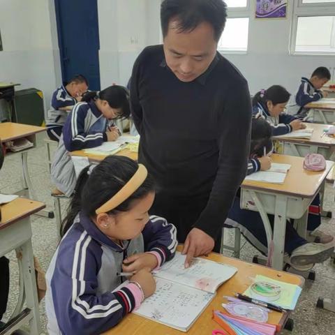 名师展风采，学习促成长——李云涛小学语文名师工作室公开课活动记录