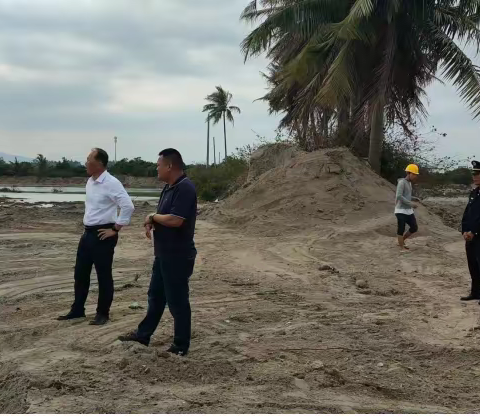 三才镇主要领导亲自带队开展整治非法围塘养殖行动