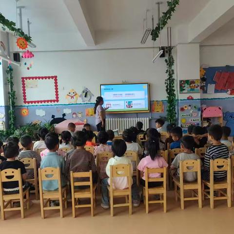 5.12曹山幼儿园防震演练活动记录