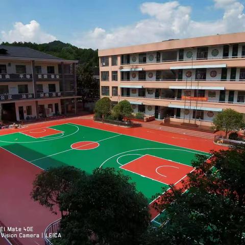 “榜样引领同聚力，逐光追梦共前行”——桑梓镇中心小学升旗仪式暨2024-2025学年度第一学期期末表彰大会